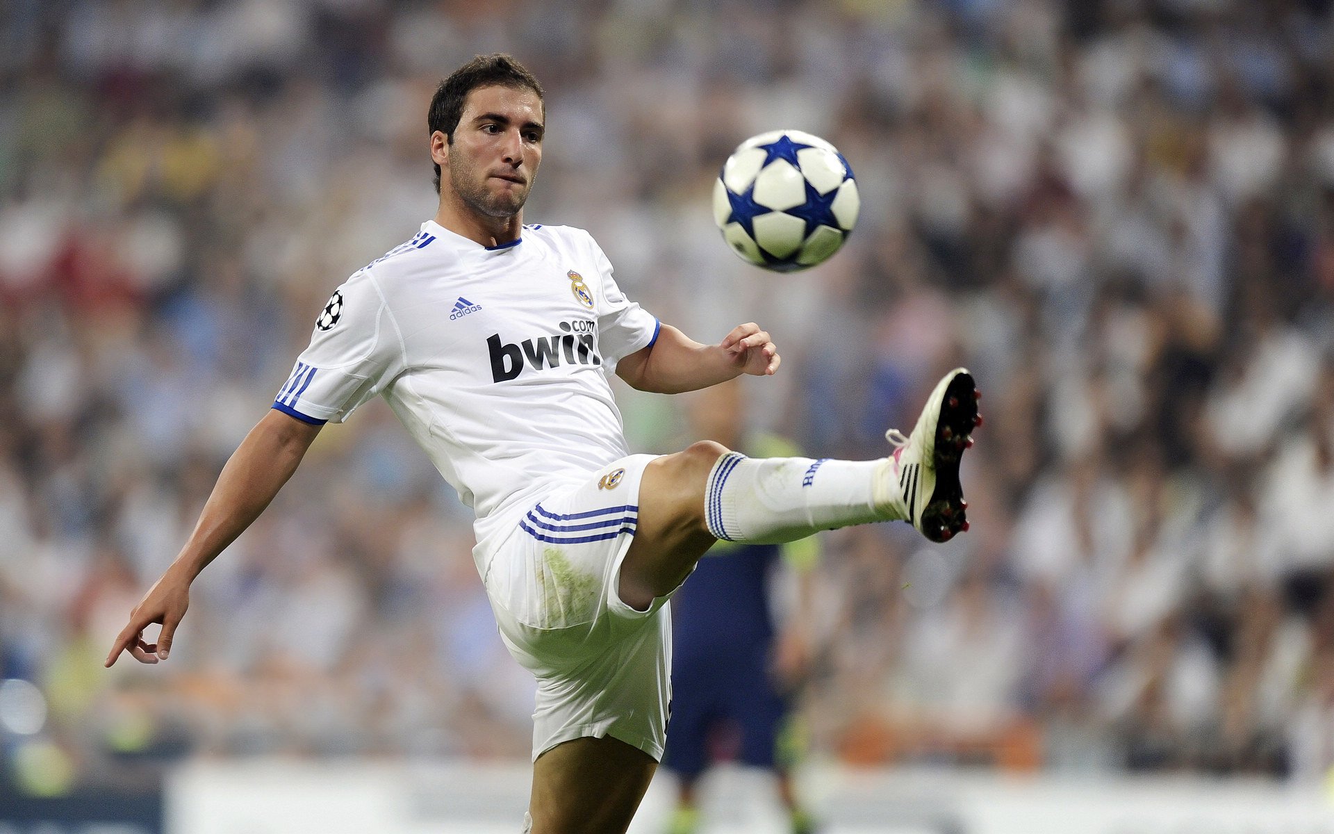 C罗回应转会传闻称专注当前每一场球,c罗最新转会动向