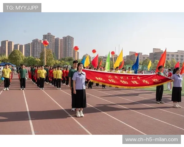 大学生运动会开幕，校园体育氛围浓厚，大学召开运动会